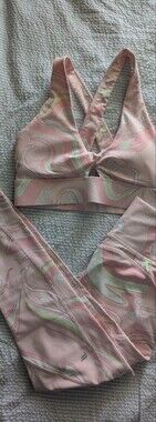 Fabletics - Floral Pink Matching Set 🌸🩷